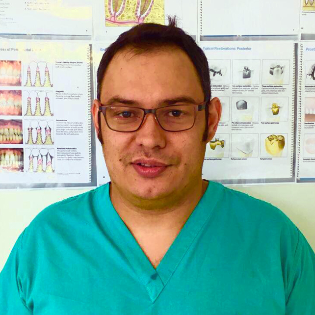 Hugo Vieira - Dentist